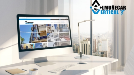 mockupalmunecarvertical